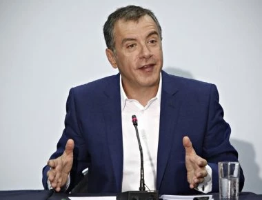 Σ. Θεοδωράκης: «Δεν μπορεί να εκφράζει θέματα πολιτικής η Εκκλησία»